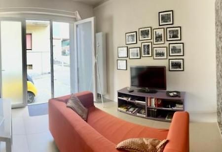 Apartament Piccolo Loft In Centro Asti Zewnętrze zdjęcie